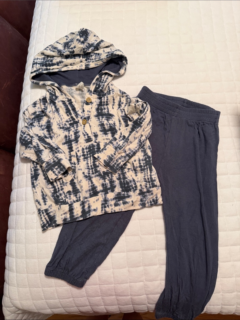 kate quinn The Woods Tie-Dye Hoodie with Solid Navy Joggers